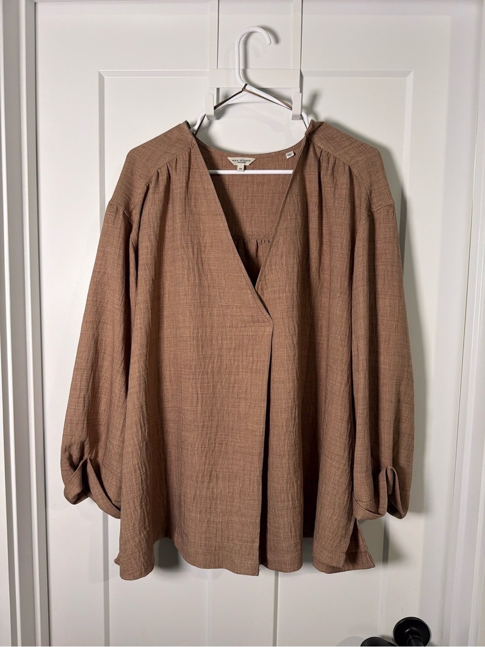Women's Relaxed V-Neck Blouse in Taupe